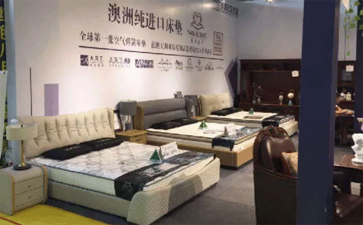 施華白蘭床墊亮相重慶家博會(huì)